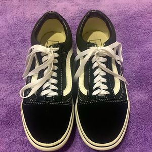 Size 8 old school platform black vans
